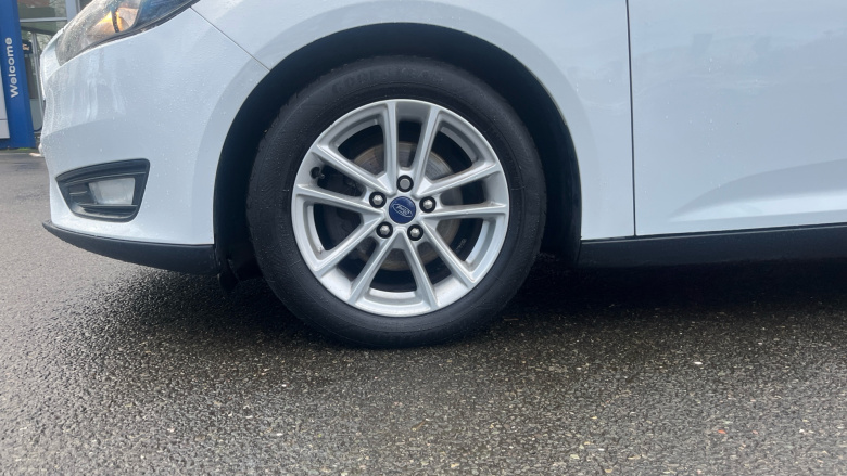 Ford Focus 1.0 EcoBoost 125 Zetec 5dr Petrol Hatchback